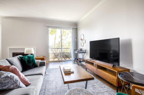 Beverly Hills 1BR nr shops on Rodeo LAX-363